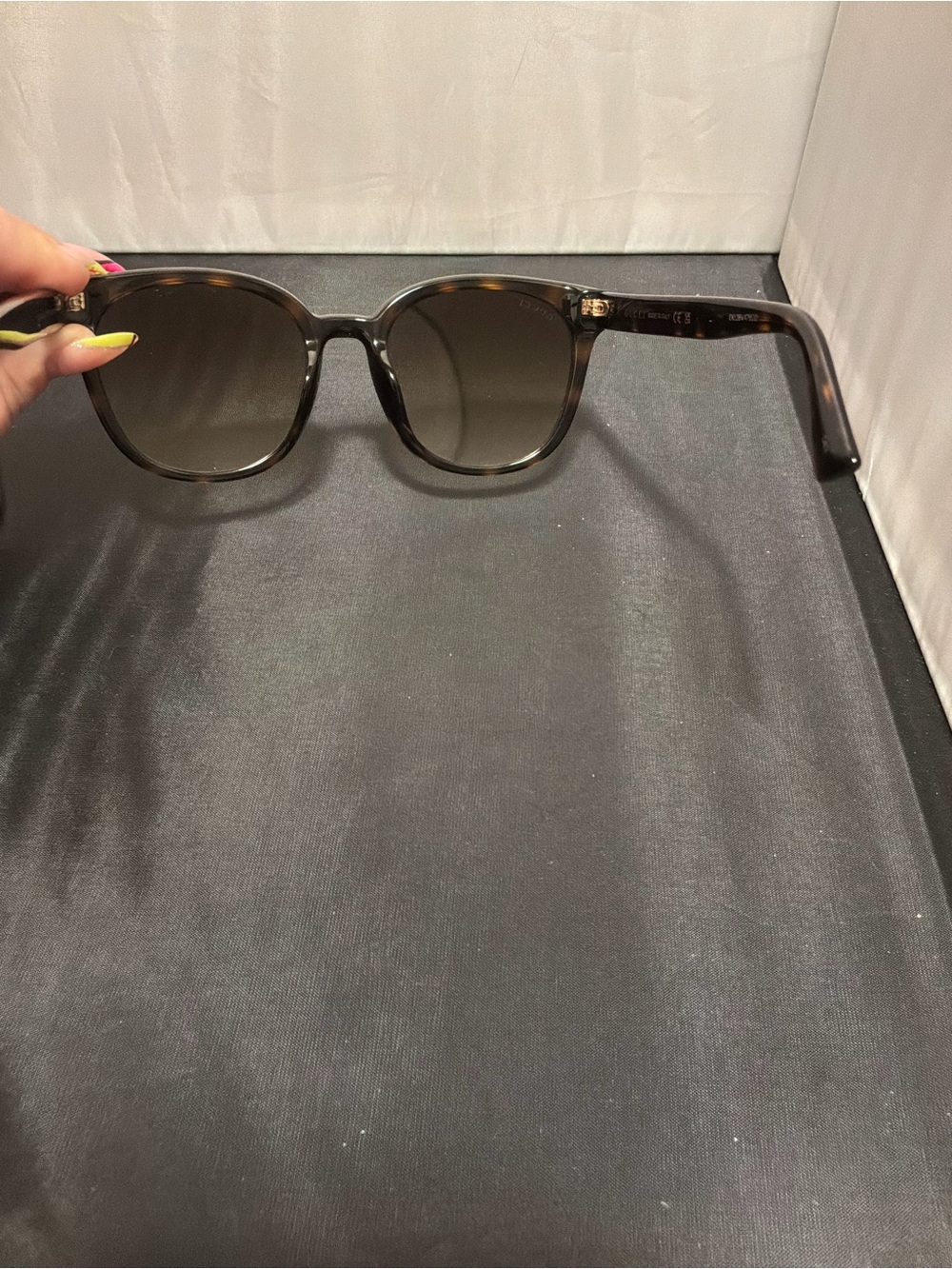 Gucci Tortoiseshell Cat-Eye Sunglasses with Brown Gradient Lenses - Picture 6 of 8